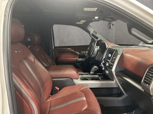 Used 2018 Ford F150 Platinum w/ Equipment Group 701A Luxury AWD/4WD image 18