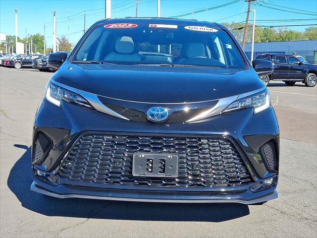 Certified 2023 Toyota Sienna XSE w/ XSE Plus Package AWD/4WD image 30