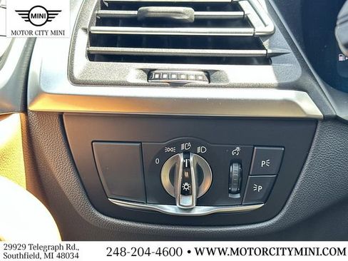 Certified 2025 BMW X4 M40i AWD/4WD image 34