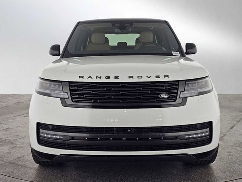 New 2025 Land Rover Range Rover SE image 8