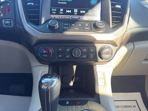 Used 2019 GMC Acadia Denali w/ Technology Package image 17