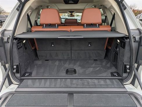 Used 2019 BMW X7 xDrive50i w/ Premium Package image 16