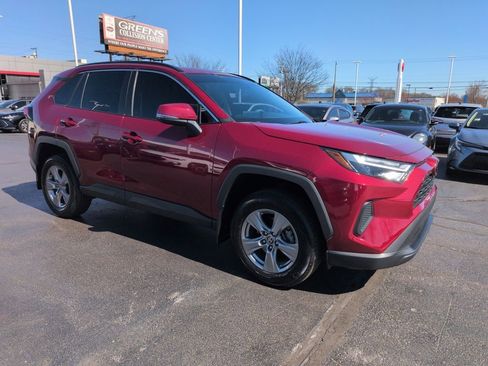 Used 2024 Toyota RAV4 XLE image 7