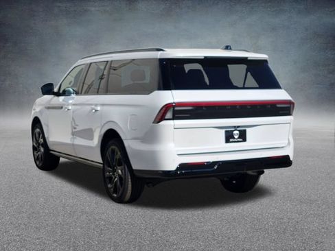 New 2027 Lincoln Navigator L Reserve w/ Jet Appearance Package AWD/4WD image 5