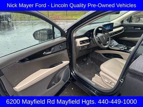 Used 2021 Lincoln Nautilus Reserve w/ Equipment Group 201A image 9