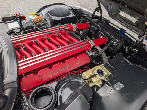 Used 1996 Dodge Viper GTS RWD image 9