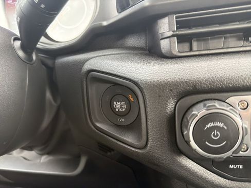 Used 2025 Jeep Wrangler Sport image 25