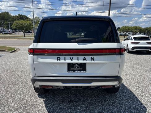 Used 2024 Rivian R1S Adventure Quad AWD/4WD image 4