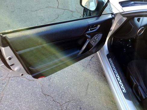 Used 2013 Scion FR-S image 15