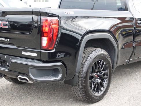 Used 2022 GMC Sierra 1500 Elevation image 9