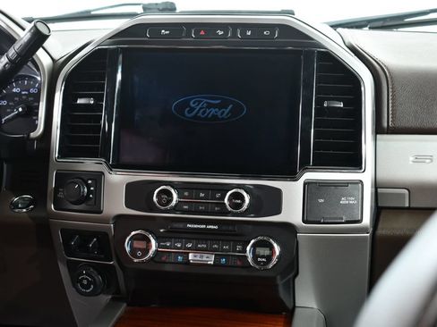 Used 2022 Ford F250 King Ranch w/ Chrome Package AWD/4WD image 9