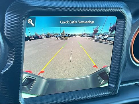 Certified 2022 Jeep Gladiator Mojave w/ Cold Weather Group image 16