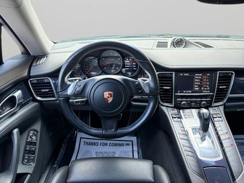 Used 2015 Porsche Panamera 4 image 25