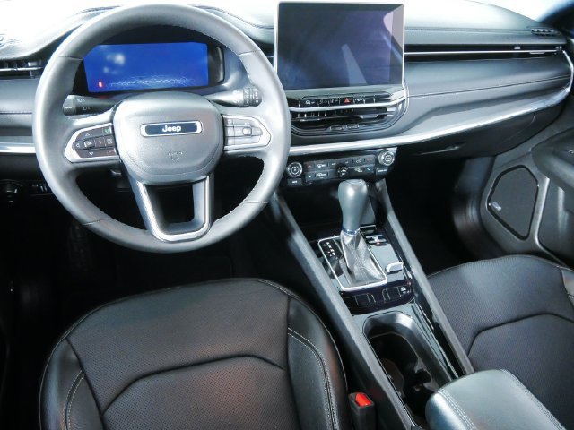 Used 2023 Jeep Compass High Altitude AWD/4WD image 4