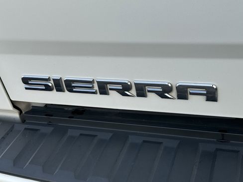 Used 2017 GMC Sierra 1500 Denali image 9