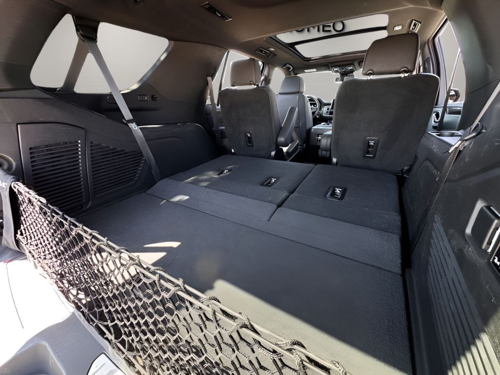 Used 2023 GMC Yukon AT4 AWD/4WD image 25