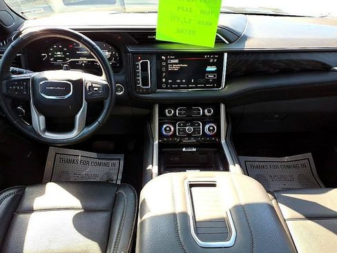 Used 2024 GMC Yukon Denali w/ Advanced Technology Package AWD/4WD image 14