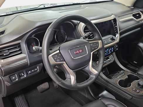 Used 2023 GMC Acadia Denali w/ Denali Technology Package AWD/4WD image 16
