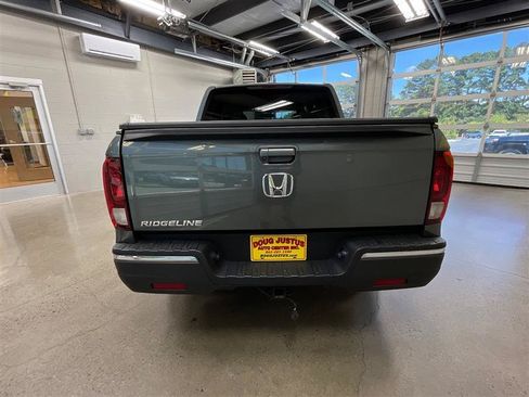 Used 2018 Honda Ridgeline RTL image 4