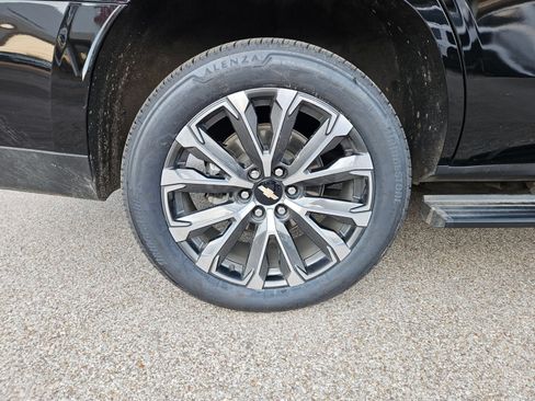 Used 2025 Chevrolet Tahoe High Country AWD/4WD image 33