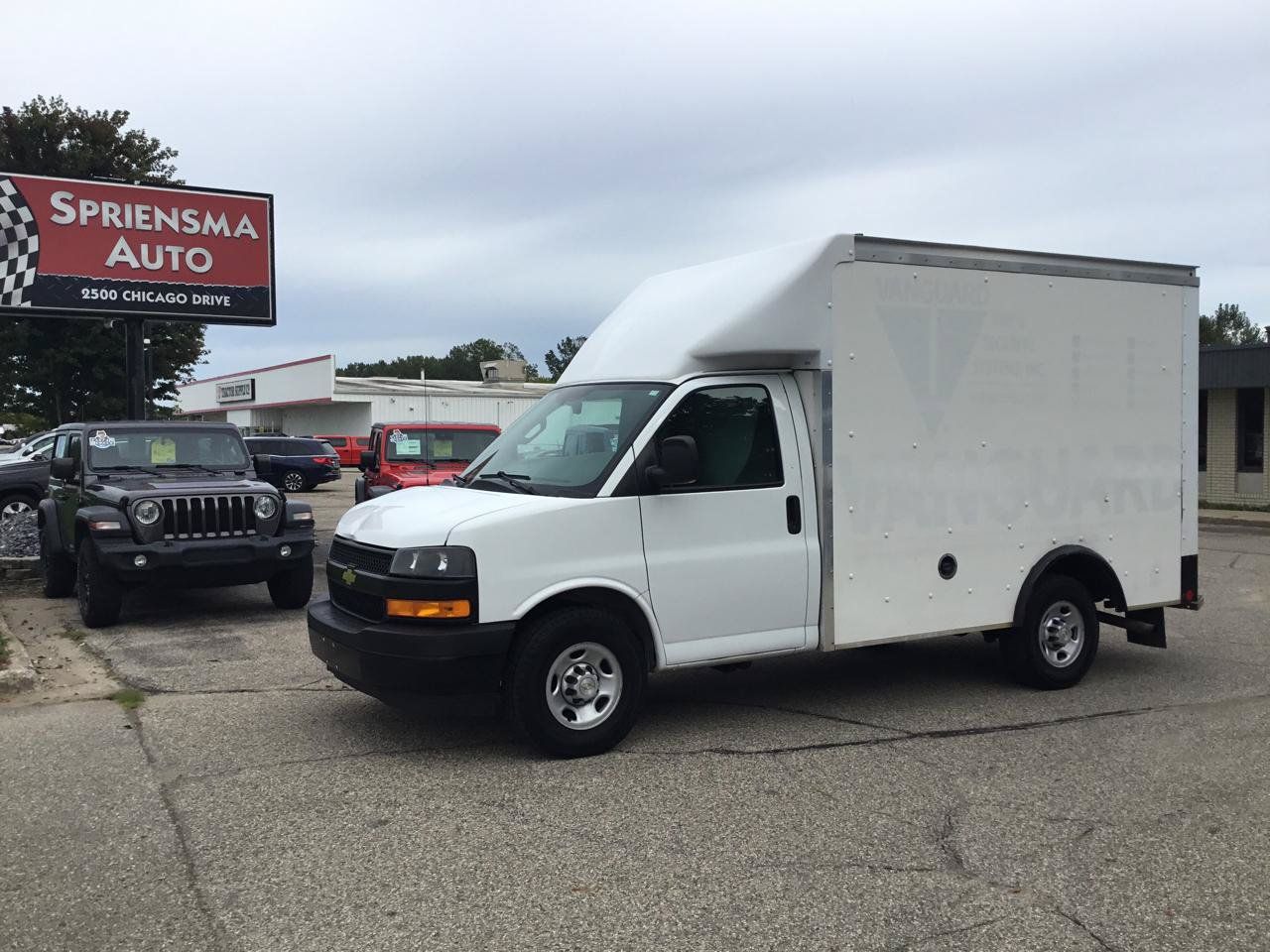 Used 2020 Chevrolet Express 3500 w/ Power Convenience Package RWD image 9