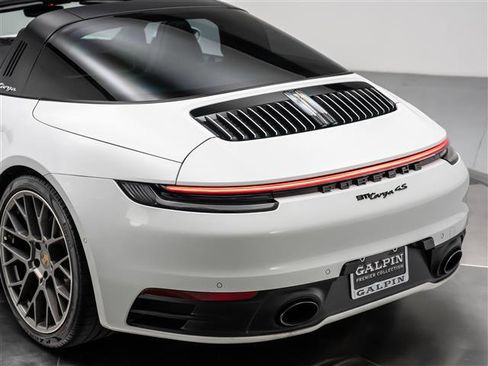 Used 2022 Porsche 911 Targa 4S image 40