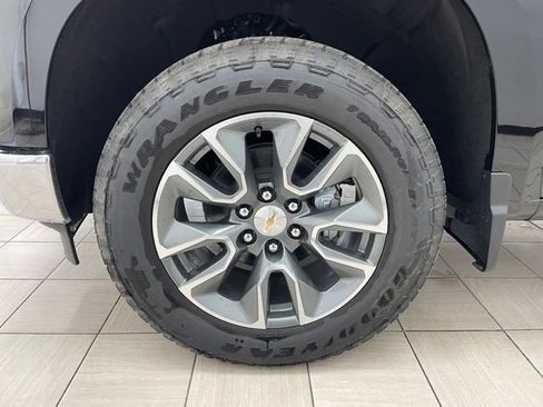 New 2026 Chevrolet Silverado 1500 LT AWD/4WD image 7