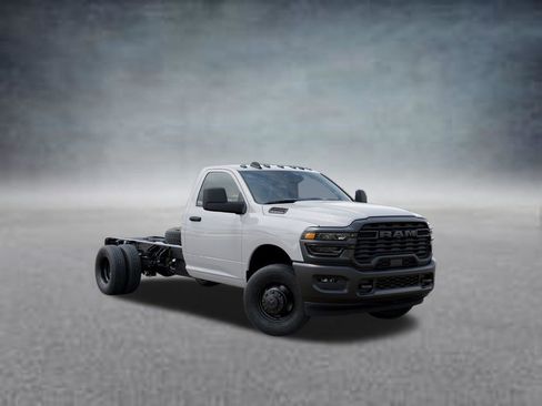 New 2026 RAM 3500 Tradesman AWD/4WD image 5