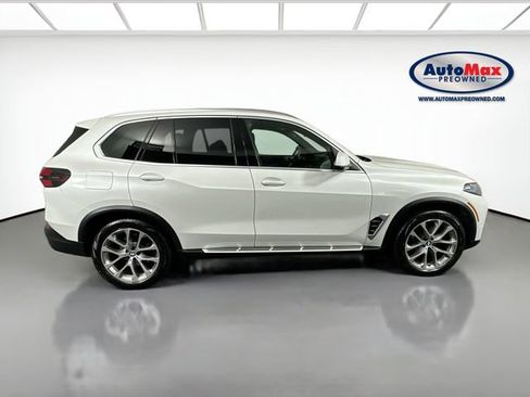 Used 2024 BMW X5 xDrive40i image 10