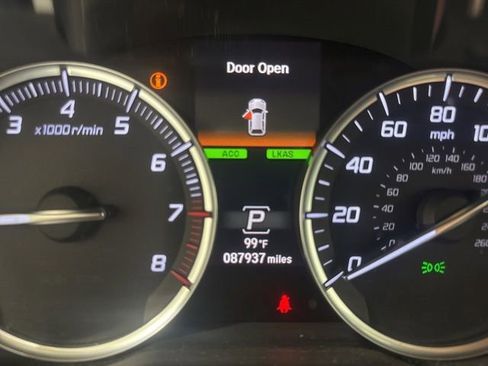 Used 2020 Acura MDX FWD image 12