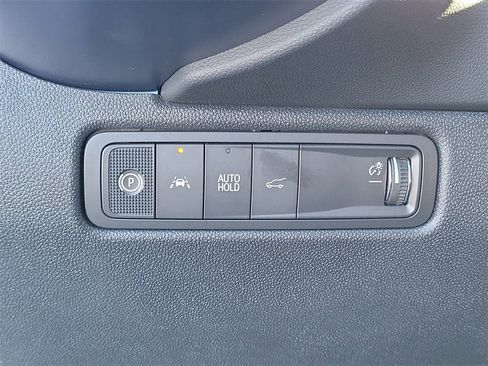 New 2026 Chevrolet Equinox EV LT image 12