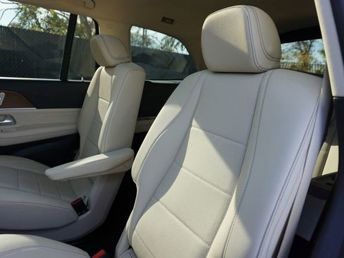 Certified 2024 Mercedes-Benz GLS 450 4MATIC image 14