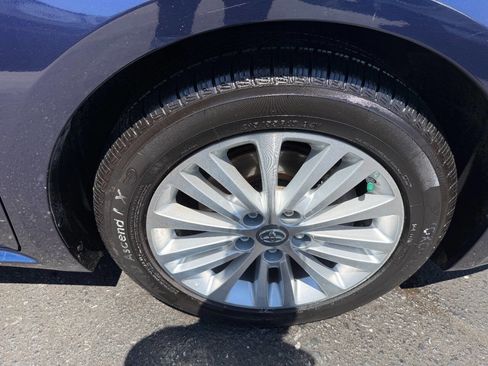 Used 2013 Toyota Avalon Limited FWD image 12