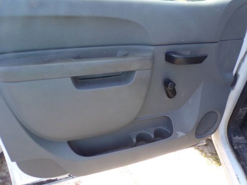 Used 2012 Chevrolet Silverado 1500 W/T image 11