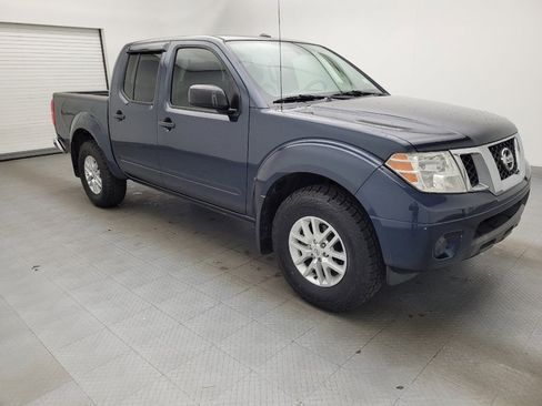 Used 2018 Nissan Frontier SV image 11