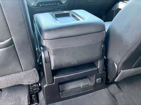 Used 2018 Chevrolet Silverado 1500 LT w/ Texas Edition AWD/4WD image 31