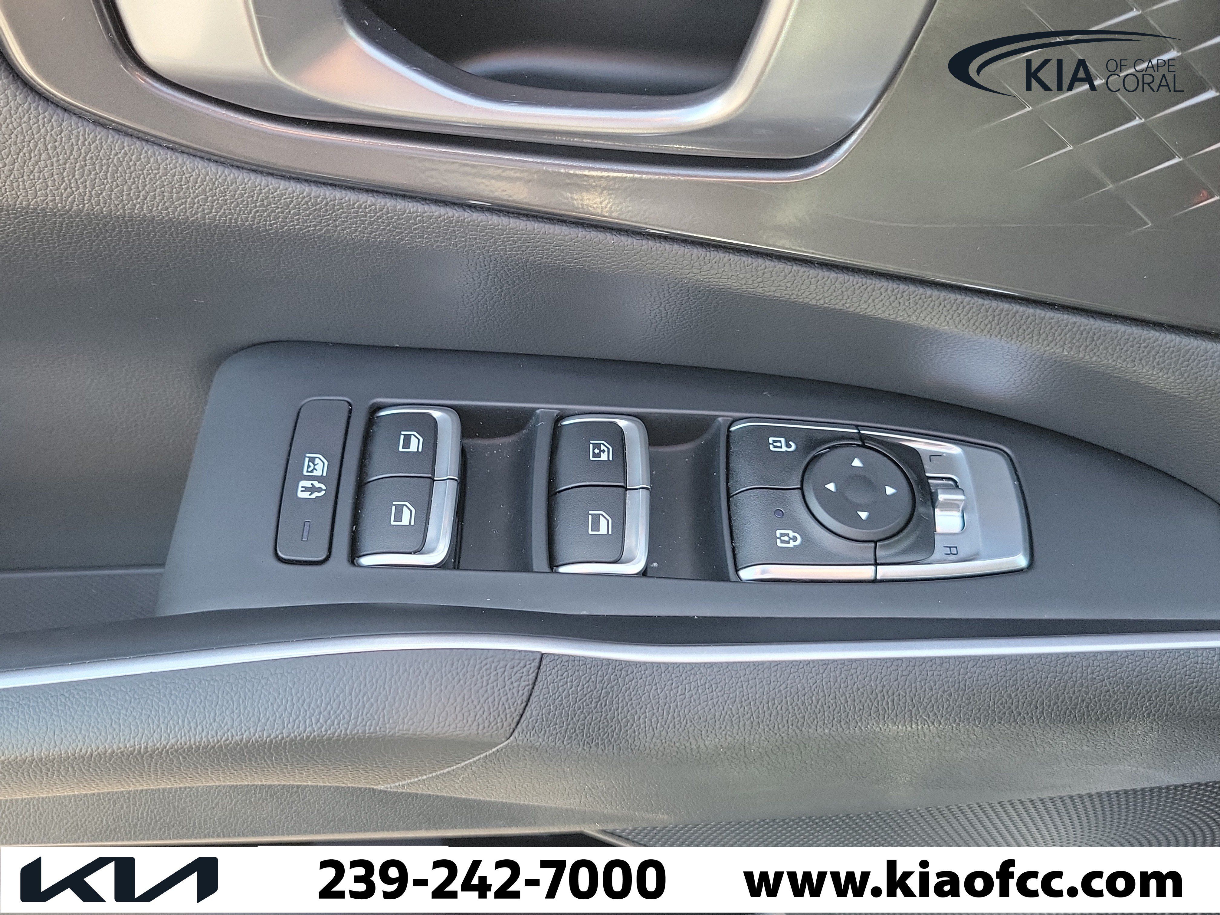 Certified 2023 Kia Sorento S w/ Panoramic Sunroof Package FWD image 26