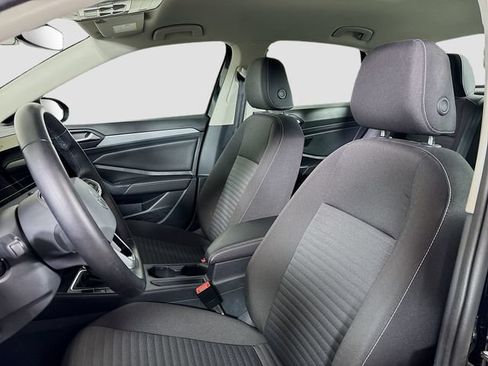 Certified 2025 Volkswagen Jetta S FWD image 21