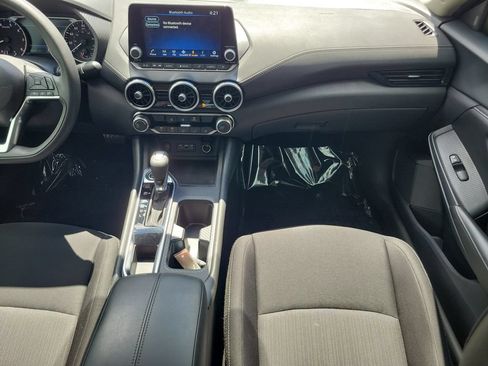 Used 2024 Nissan Sentra SV FWD image 16