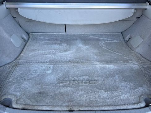 Used 2014 Toyota Prius Three FWD image 19