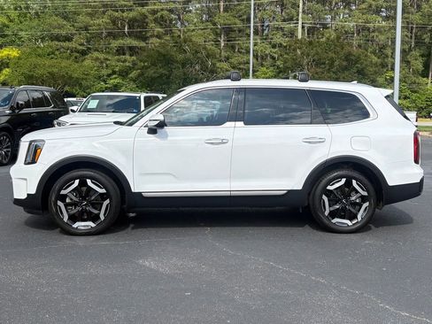 Used 2024 Kia Telluride S AWD/4WD image 2