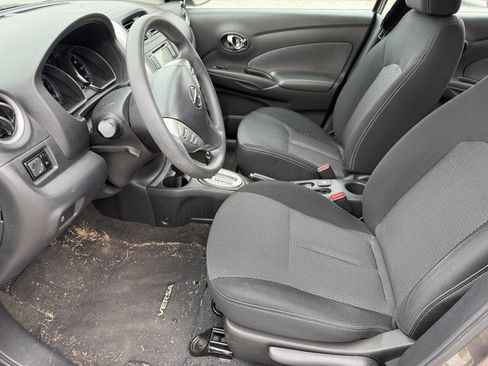 Used 2015 Nissan Versa FWD image 14