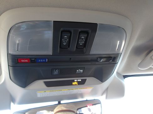 Used 2020 Subaru Crosstrek 2.0i Premium w/ Moonroof Package 2 image 25