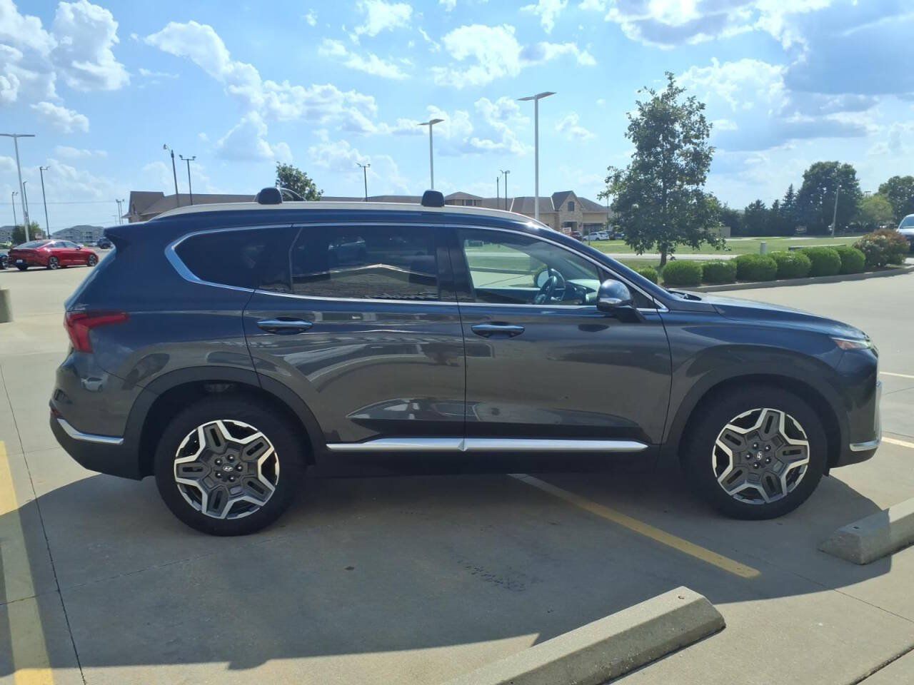 Used 2022 Hyundai Santa Fe Limited FWD image 7