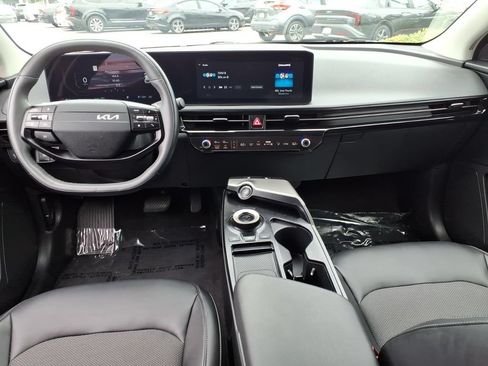 Certified 2025 Kia EV6 Light w/ Light LR Technology Package RWD image 10