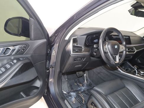 Used 2022 BMW X7 xDrive40i w/ Premium Package AWD/4WD image 54