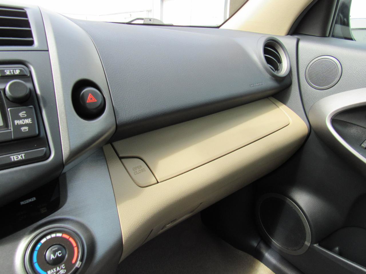 Used 2012 Toyota RAV4 4WD w/ Value Pkg image 23