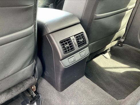 Used 2016 Subaru Outback 3.6R Limited w/ Popular Package #4 AWD/4WD image 10
