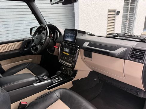 Used 2017 Mercedes-Benz G 550 image 19