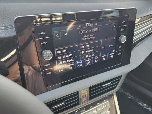 New 2026 Volkswagen Jetta SE FWD image 7
